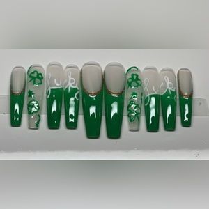 Green lucky press on nails